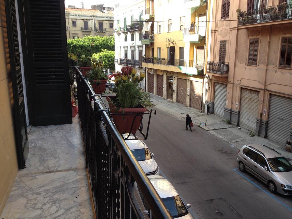 Alba Camere Palermo Bagian luar foto