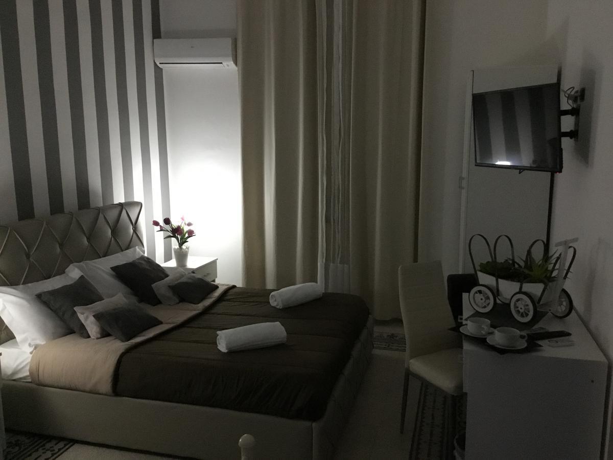 Alba Camere Palermo Bagian luar foto