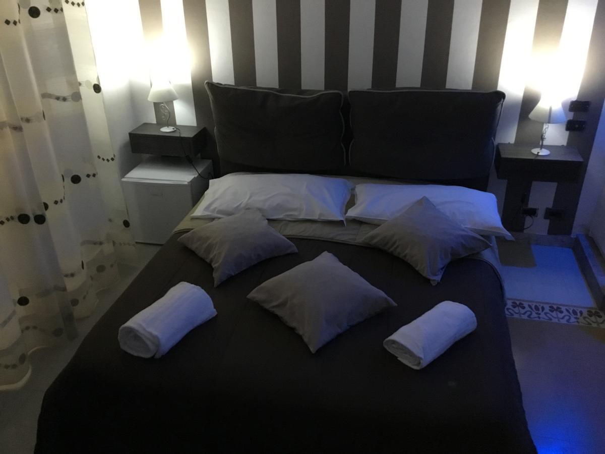 Alba Camere Palermo Bagian luar foto